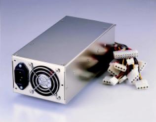 300W / 6 Sorties / Format 2U / UPF300-AB / 100x200x70 mm -> UMEC