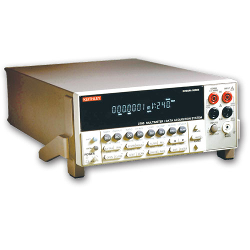 Demi-largeur de baie, deux slots, 80 voies, syst�me GPIB/RS-232 : 2700