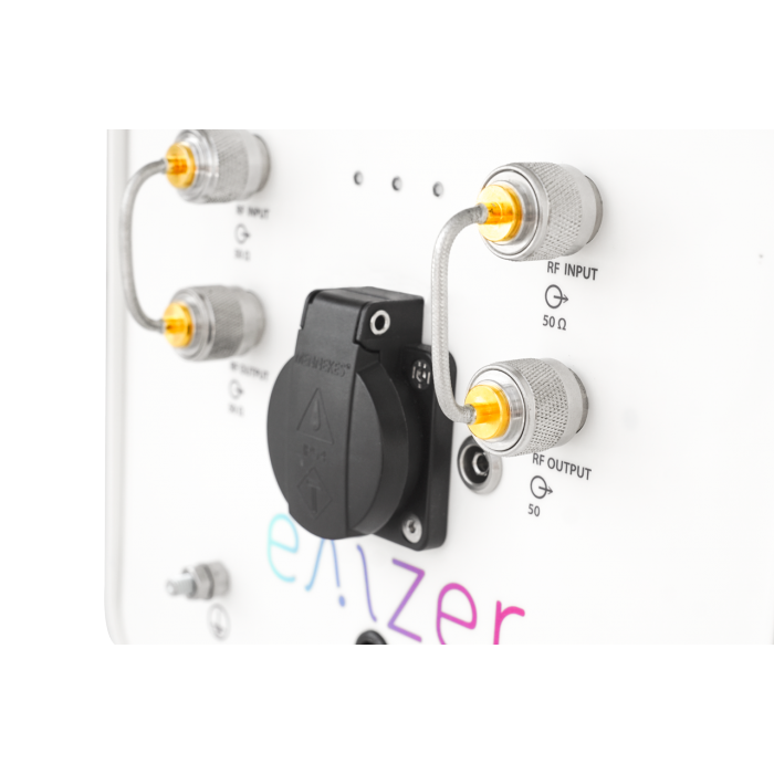 Récepteur de test EMI conforme CISPR1611 avec un RSIL 16A intégré