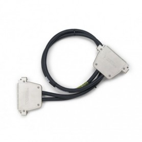 782417-03 : Câble DIN 160 broches vers 4 Sub-D pour commutateurs PXI, 1 m