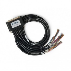 782417-01 : Câble DIN 160 broches vers fils dénudés pour commutateurs PXI, 1 m